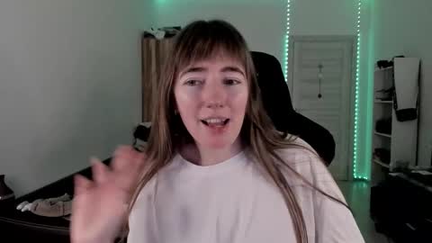 Snapshot of bekkareyes chatting on 11-27-25, 01:57 bekka online show from 11-27-25, 01:57