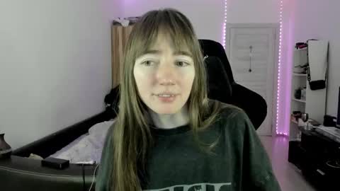 Snapshot of bekkareyes chatting on 12-17-25, 04:02 bekka online show from 12-17-25, 04:02