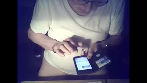 Snapshot of bekklove1 chatting on 01-26-25, 11:17 bekklove1 online show from 01-26-25, 11:17