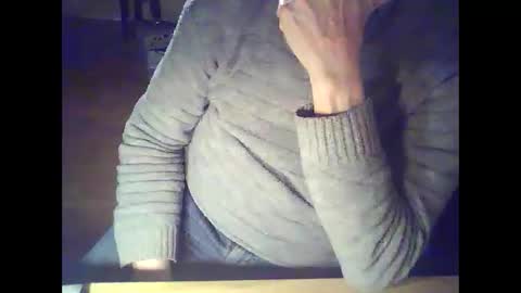 Snapshot of bekklove1 chatting on 02-07-25, 03:41 bekklove1 online show from 02-07-25, 03:41
