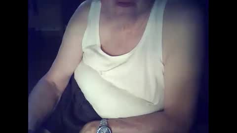 Snapshot of bekklove1 chatting on 09-20-25, 04:19 bekklove1 online show from 09-20-25, 04:19