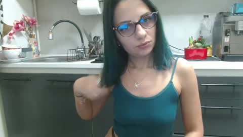 kevin and Bella online show from 02-13-25, 07:42