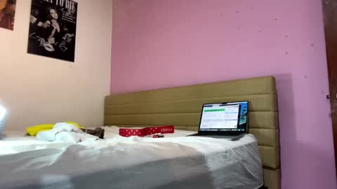 Snapshot of bela_noir chatting on 05-16-26, 02:19 bela_noir online show from 05-16-26, 02:19