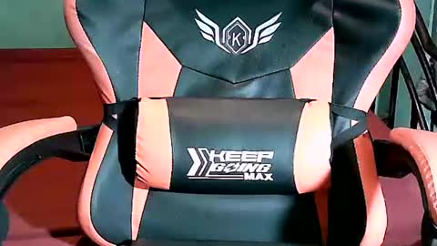 Snapshot of belalicious chatting on 03-08-25, 12:09 Tezza online show from 03-08-25, 12:09