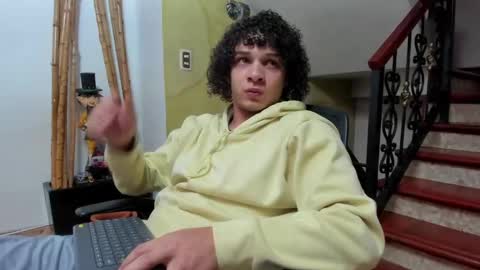 independent model online show from 12-11-24, 09:52