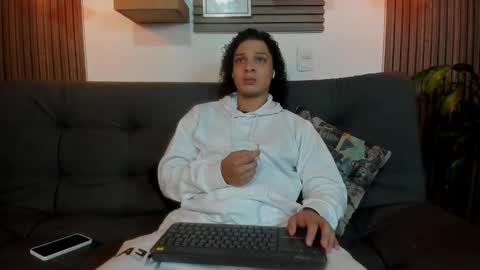 independent model online show from 10-10-25, 02:49