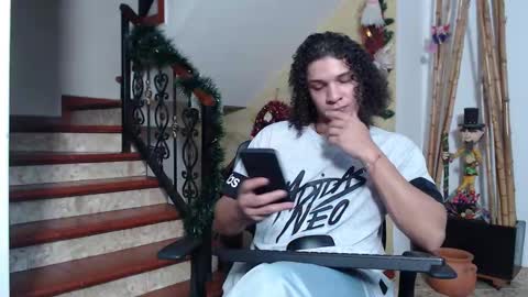 independent model online show from 11-30-25, 10:25