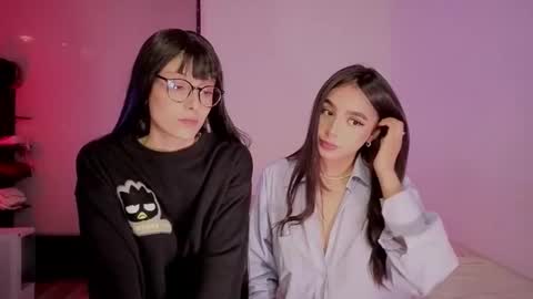 Snapshot of belaxmeganofficial chatting on 12-17-25, 04:29 belaxmeganofficial online show from 12-17-25, 04:29