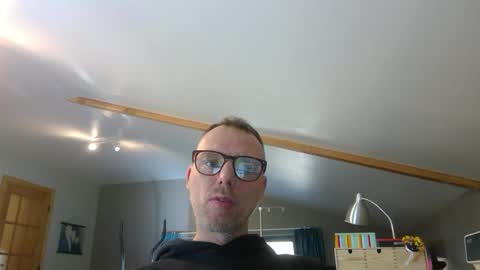 Snapshot of belgianordenary chatting on 02-18-25, 12:17 belgianordenary online show from 02-18-25, 12:17