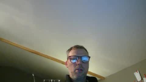 Snapshot of belgianordenary chatting on 10-28-25, 07:23 belgianordenary online show from 10-28-25, 07:23