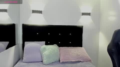 Snapshot of belinda_ws chatting on 09-30-25, 02:22 Bella online show from 09-30-25, 02:22