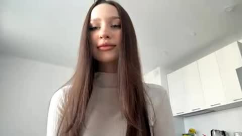 Snapshot of belindabretto chatting on 03-17-26, 12:08 Angelina online show from 03-17-26, 12:08