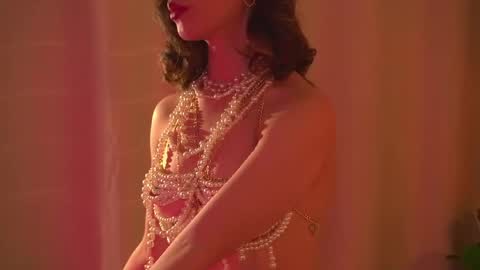 Snapshot of belindareyes chatting on 05-20-26, 07:53 Bel online show from 05-20-26, 07:53