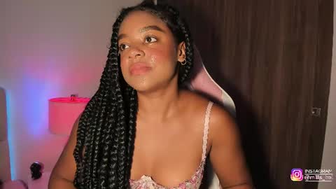Snapshot of belkis_mills chatting on 07-17-26, 03:29 Belkis online show from 07-17-26, 03:29