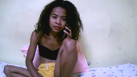 Snapshot of bella193999 chatting on 12-11-24, 04:09 bella193999 online show from 12-11-24, 04:09