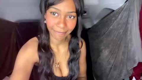 bella19sua online show from 11-23-25, 07:19