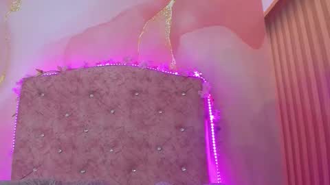 Melanie  online show from 12-19-25, 10:44