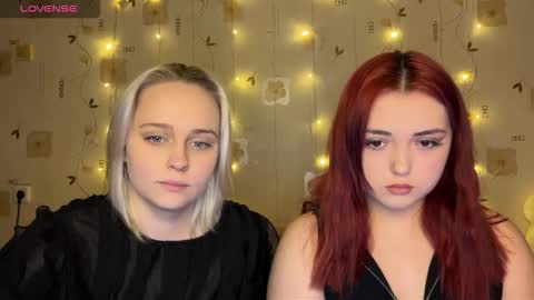 bella_and_alice online show from 01-15-26, 03:27