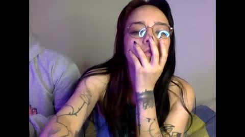 bella_and_koko online show from 04-19-26, 10:56