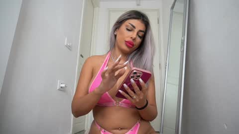 Emma  Bella online show from 09-25-25, 11:30