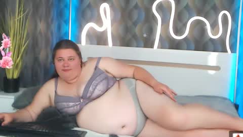 Snapshot of bella_blvack chatting on 05-27-26, 05:54 bella_blvack online show from 05-27-26, 05:54