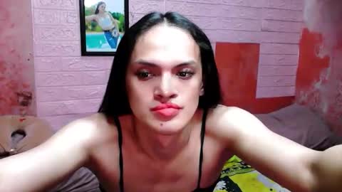 Snapshot of bella_ciaox chatting on 05-12-26, 11:29 Bella Barbie online show from 05-12-26, 11:29
