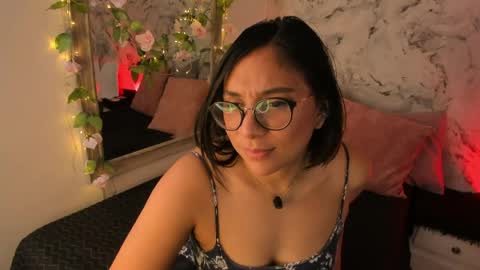Snapshot of bella_desi chatting on 05-27-26, 02:14 Dessi online show from 05-27-26, 02:14