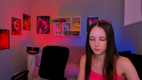 Snapshot of bella_dorn chatting on 07-11-26, 09:12 Bella online show from 07-11-26, 09:12