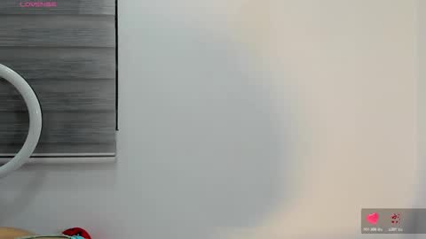 Laura online show from 11-11-25, 07:08