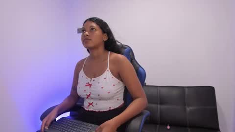 Isa online show from 12-18-25, 07:47