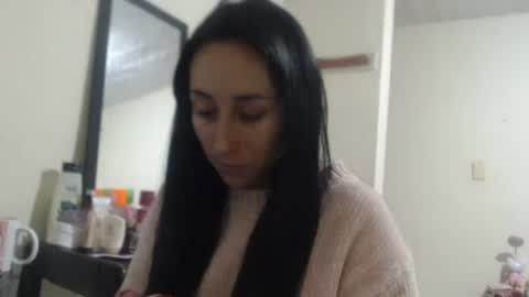 Snapshot of bella_luna34 chatting on 02-17-26, 04:09 bella_luna34 online show from 02-17-26, 04:09