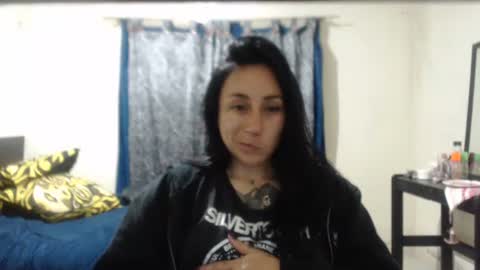 Snapshot of bella_luna34 chatting on 02-27-26, 04:12 bella_luna34 online show from 02-27-26, 04:12