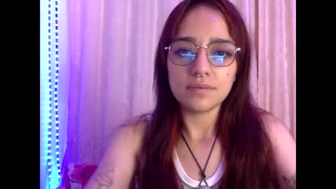 Snapshot of bella_mc chatting on 12-15-25, 12:37 bella_mc online show from 12-15-25, 12:37