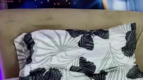 BELLA online show from 02-08-26, 03:54