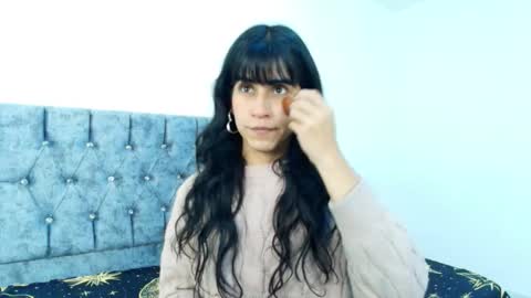 Bella online show from 09-15-25, 12:54