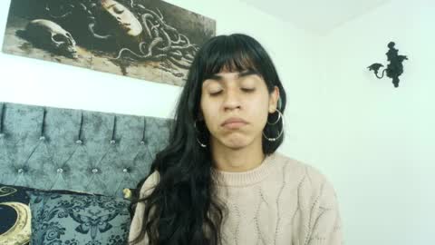 Bella online show from 03-30-26, 01:06