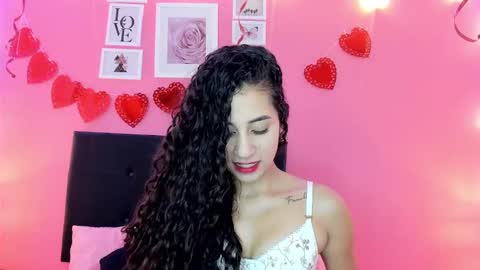 Bella Ponce  online show from 03-04-25, 02:42