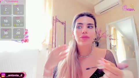 Snapshot of bella_posh chatting on 06-15-26, 06:59 bella_posh online show from 06-15-26, 06:59