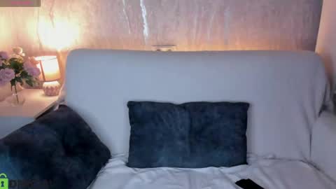 Linda Bella online show from 04-12-26, 01:10