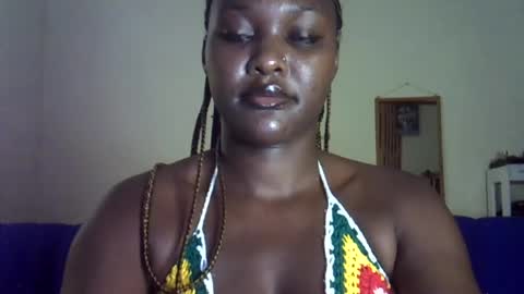 Snapshot of bella_reina chatting on 07-11-26, 07:55 bella_reina online show from 07-11-26, 07:55