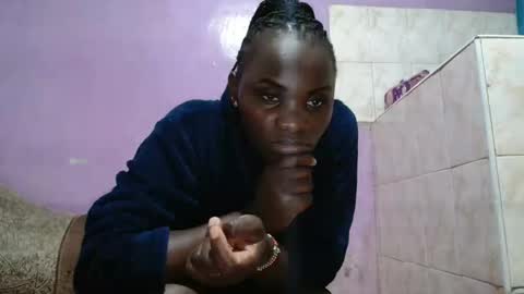 Snapshot of bella_sky_ chatting on 02-16-26, 07:32 Sky online show from 02-16-26, 07:32