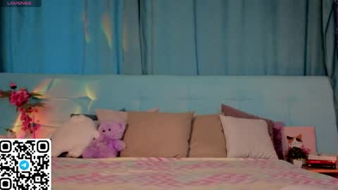 Bella online show from 04-14-26, 01:00