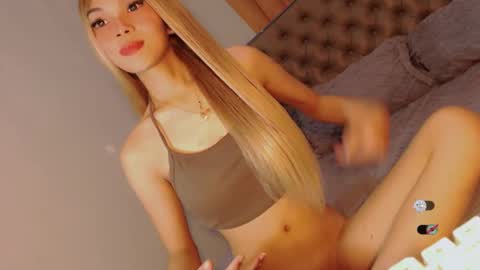 Snapshot of bella_tara chatting on 02-09-26, 06:17 Bella online show from 02-09-26, 06:17