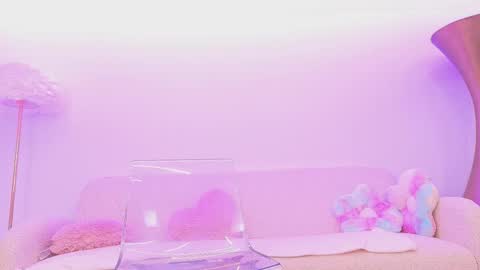 Bella online show from 10-14-25, 09:04