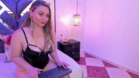 bella_volup online show from 03-14-26, 03:39