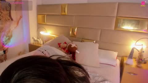 Snapshot of bellaa_becca chatting on 12-05-25, 05:20 Bella Becca online show from 12-05-25, 05:20