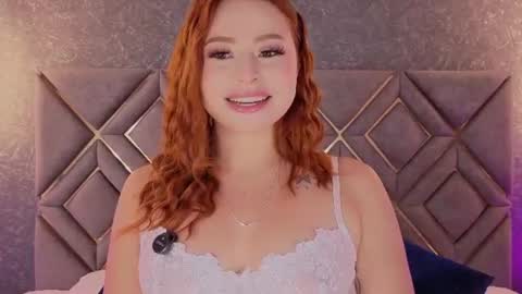 Snapshot of bellaa_swant chatting on 06-19-26, 07:28 Cris online show from 06-19-26, 07:28