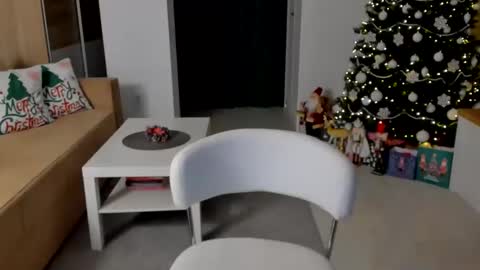 BellaDona online show from 12-17-24, 01:29