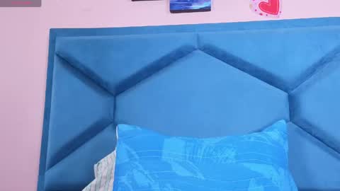 Snapshot of bellaarossy chatting on 05-27-26, 01:57 Bella online show from 05-27-26, 01:57