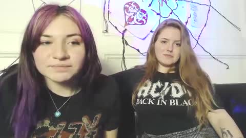 BellaButterflyy online show from 01-17-25, 06:36